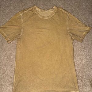 Lululemon 5 year basic Men's Washed Gold/Tan T-Shirt small
